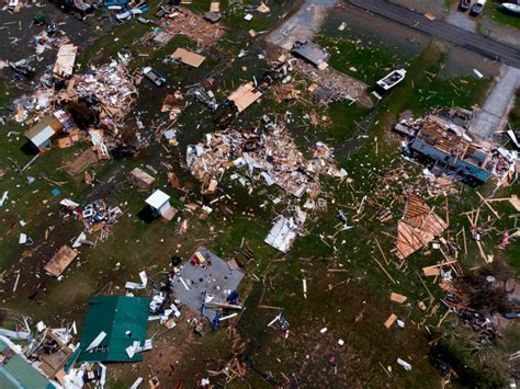 Hurricane Laura damage photos show aftermath in Louisiana, Texas