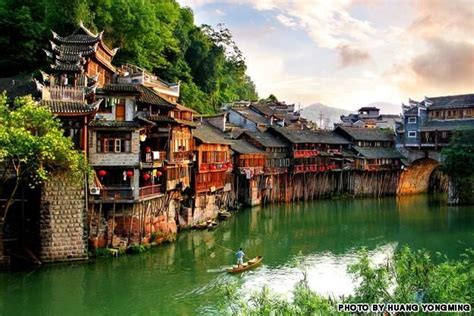 Fenghuang, Hunan, China. | Lugares hermosos, Lugares increibles, Sitios para visitar