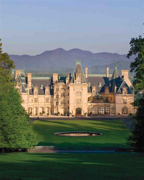 18 Fairy-Tale Castle Wedding Venues in America | Martha Stewart Weddings