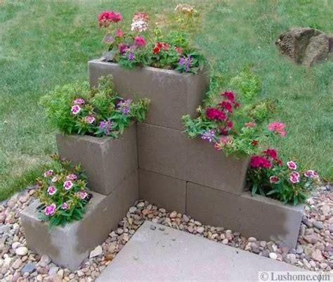 Original Cinder Block Ideas for DIY Yard Decorations | Cinder block ...