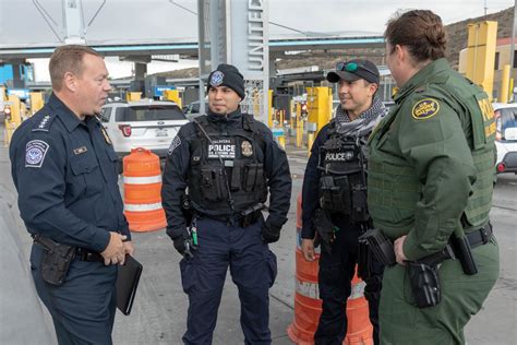 DVIDS - Images - U.S. Customs and Border Protection Executive Assistant Commissioner Field ...