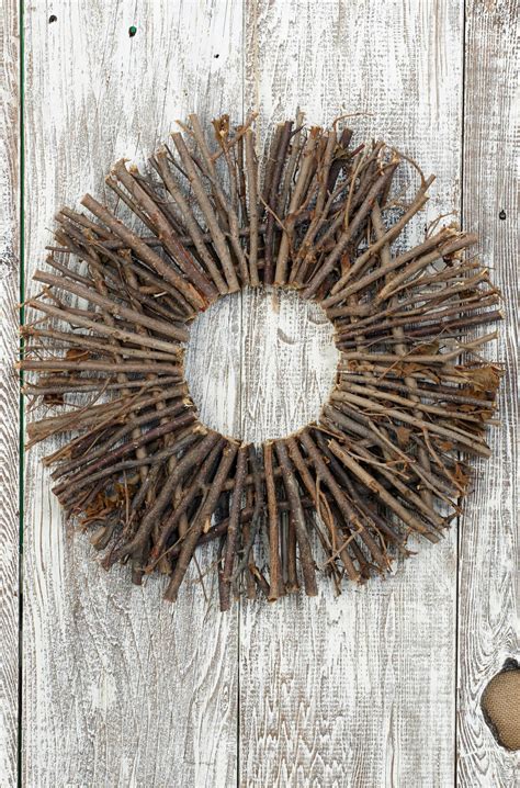 16" Natural Twig Wreath