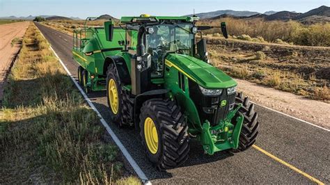 Breaking Down the New John Deere 7R Series Tractor Updates