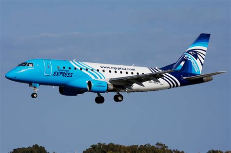 File:ERJ170 Egyptair Express SU-GDG MLA February 2011.jpg - Wikimedia ...