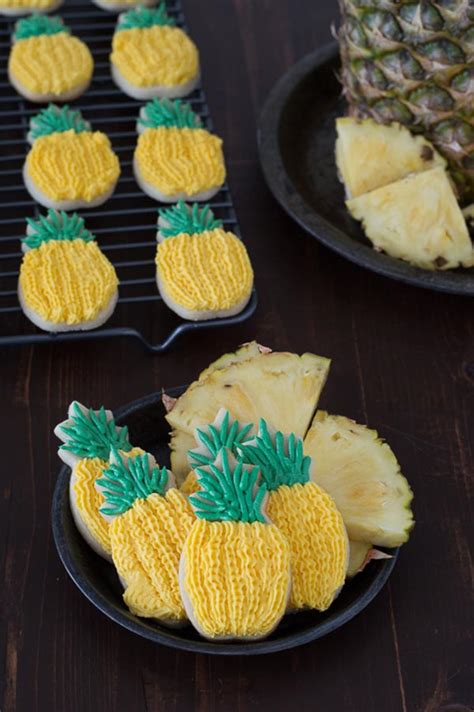 Let's Have A Pineapple Party! {Cookies} - B. Lovely Events