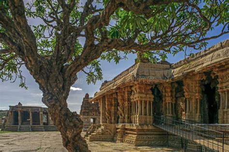 Shri Vijaya Vitthala Temple 15thC/HINDU Hampi a UNESCO World Heritage ...