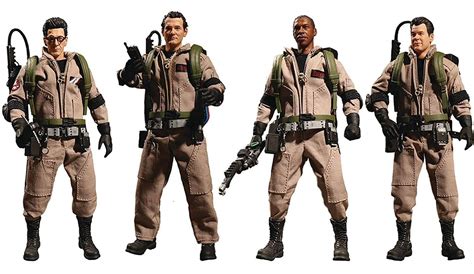 Buy Mezco One: 12 Collective: Ghostbusters Deluxe Action Figure Box Set ...