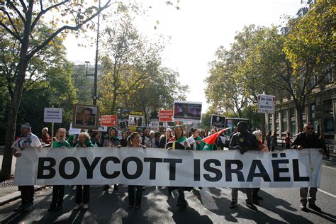 Israel boycott: What is the BDS movement? | Middle East Eye