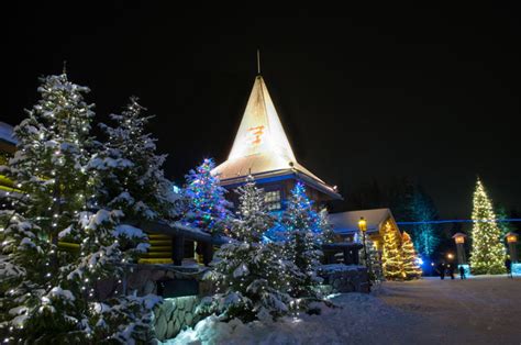 3nt Lapland break incl. flights, Santa Village stay w/breakfast ...