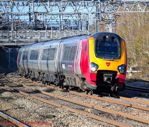 221xxx @ Tamworth | Class 221 Super Voyager in Virgin Trains… | Flickr