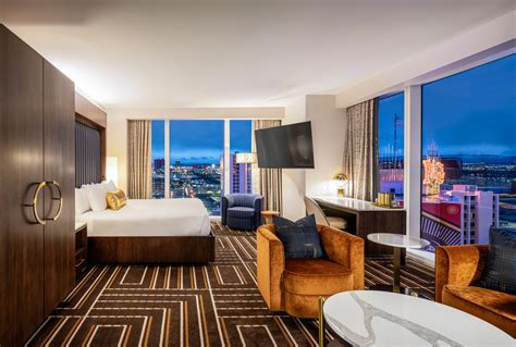 Las Vegas Rooms & Suites | Circa Resort & Casino Las Vegas