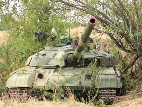 Ukrainian armor - Oplot-M, T-64M Bulat and other. - Mechanized Warfare ...