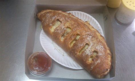 calzone | Yummy dinners, Delicious, Food