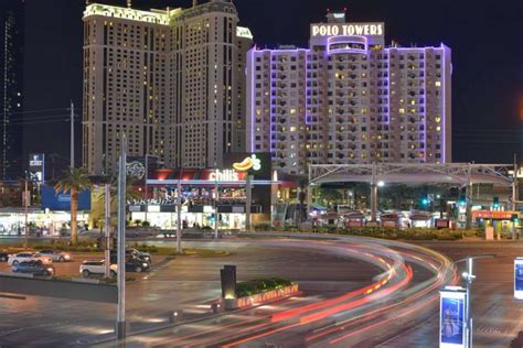 7 Las Vegas Hotels with Free Parking | Roadventurous