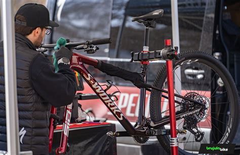 The new Specialized S-Works Epic 2023 has been spotted. Goodbye to the ...