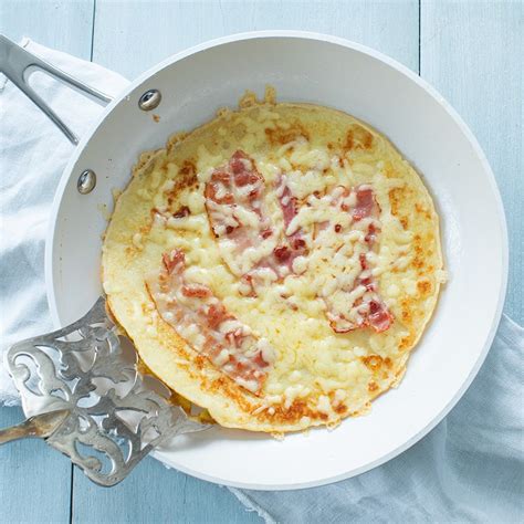 Pannenkoek met kaas en spek - LeukeRecepten