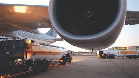 Civil Aviation Fuel | Jet Fuel Specifications | Shell Global