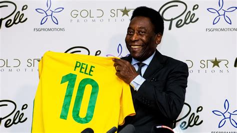 Brazilian football legend Pele has died at the age of 82 | STV News