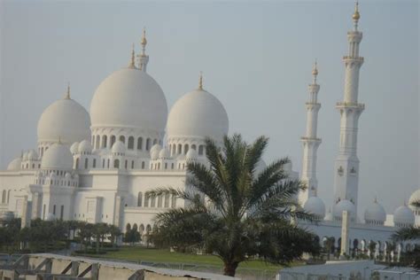 Al Nahyan Mosque/ Abu Dhabi