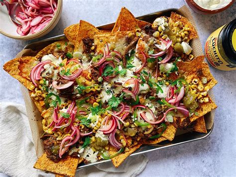 Mexican Pulled Pork Nachos Recipe | Gran Luchito