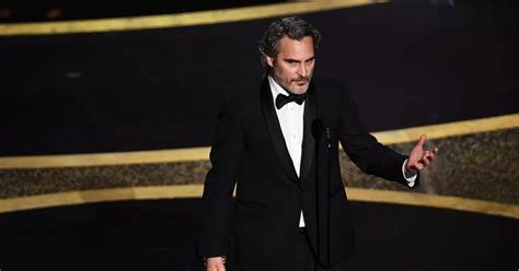 Joaquin Phoenix wins Best Actor at the 2020 Oscars and quotes late ...