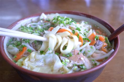 Nakayama-soba: Authentic Okinawan Noodle Dish