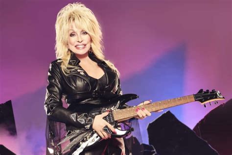 Dolly Parton Celebrates Biggest Album Debut To Date As 'Rockstar' Lands ...