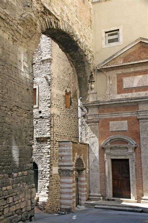 Etruscan Arch or Augustus Gate in Perugia, Italy Stock Photo - Image of arch, umbria: 133809770