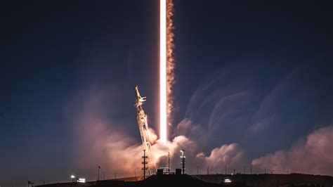 Elon Musk's SpaceX has launched its 50th Falcon 9 rocket to orbit — Quartz