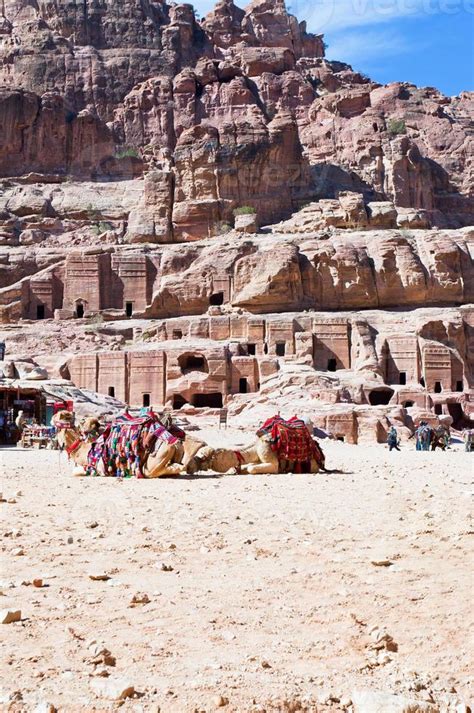 bedouin camp on Street of Facades, Petra, Jordan 11866062 Stock Photo ...