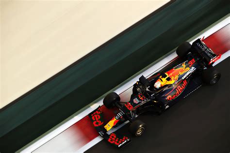 Max Verstappen, Red Bull RB16, 2020 Abu Dhabi GP [3840x2560] : F1Porn