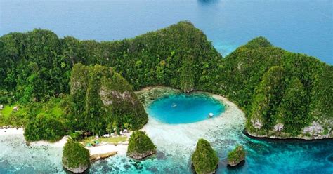 Blue Lagoon Dinagat Islands Private Island Hopping Tour in Libjo with Lunch | Guide to the ...