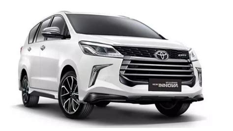 2020 Toyota Innova Crysta Facelift 8-Seater Launch Date Specifications ...