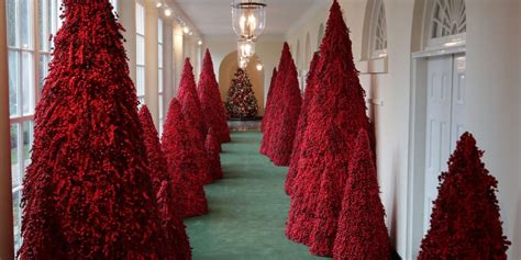 Melania Trump Unveiled This Year's White House Christmas Decorations ...