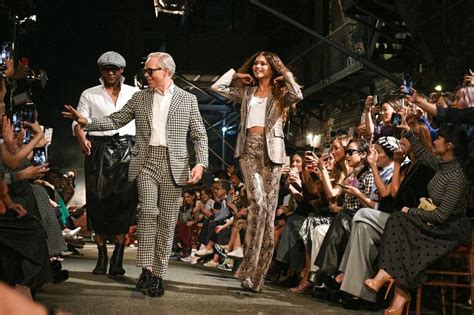 7 quotes from fashion mogul Tommy Hilfiger to inspire you in business