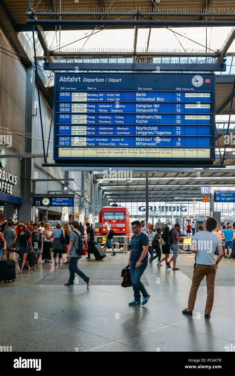 Hauptbahnhof munich hi-res stock photography and images - Alamy