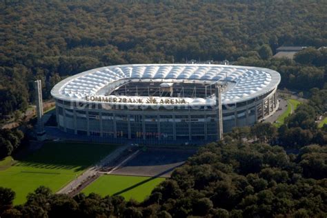 Frankfurt am Main von oben - Sportstätten-Gelände der Arena des Stadion ...