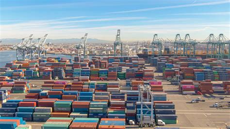 Los Angeles Port Bottlenecks Don’t Have Any Short-term Fixes | Supply ...