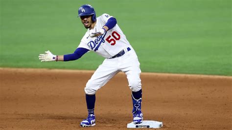 Los Angeles Dodgers OF Mookie Betts leads MLB in jersey sales; 4 ...