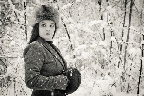 Black and white,photography,winter,girl,young - free image from needpix.com