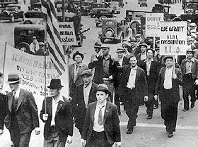 Who Rules America: The Rise and Fall of Labor Unions in the U.S.