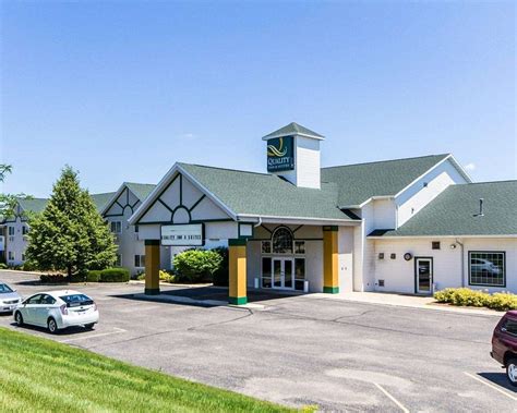 QUALITY INN & SUITES OF STOUGHTON $67 ($̶1̶2̶1̶) - Updated 2021 Prices ...