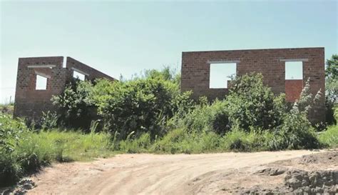 Angry Locals want Senzo Meyiwa's house destroyed - Picture - News365.co.za