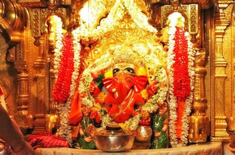 Siddhivinayak Darshan with PuneTours - Pune Tours