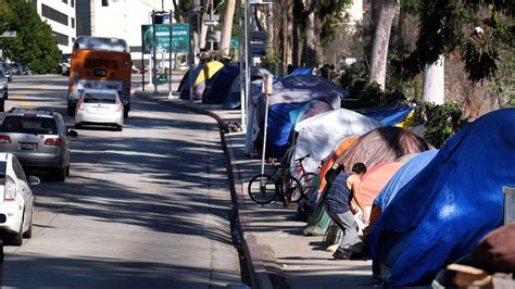 Salinas homeless shelter to stay open for five more months