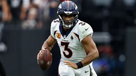 Russell Wilson injury update: What led to Broncos QB requiring knee ...