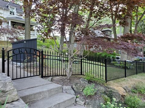 Welded Wire Fence & Gate and Panels. Contractors in Toronto