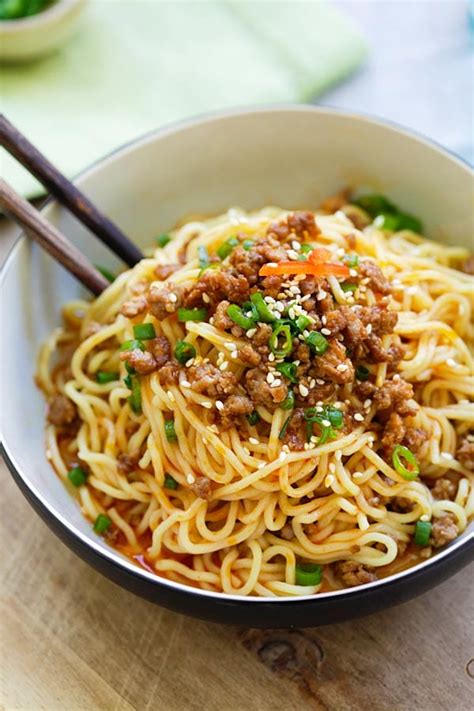 Dan Dan Noodles | Easy Delicious Recipes