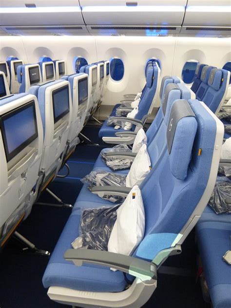 Gallery: Lufthansa presents first A350 with new cabin interior ...