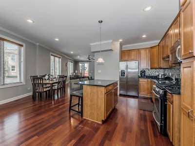 The Chicago Real Estate Local: New for sale! Lincoln Square town house ...